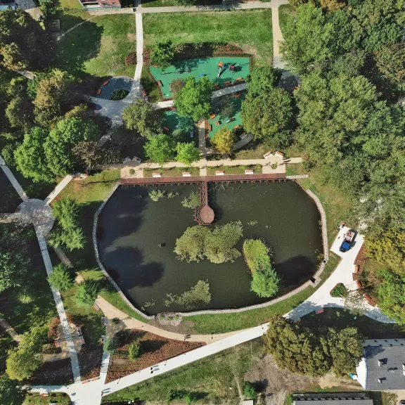 Obraz Przebudowa parku im. Marii i Lecha Kaczyńskich w Lęborku