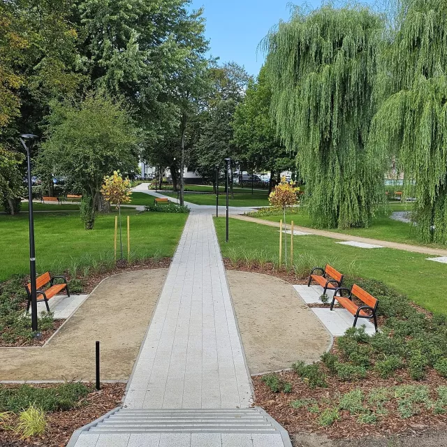 Grafika nr 5 Przebudowa parku im. Marii i Lecha Kaczyńskich w Lęborku